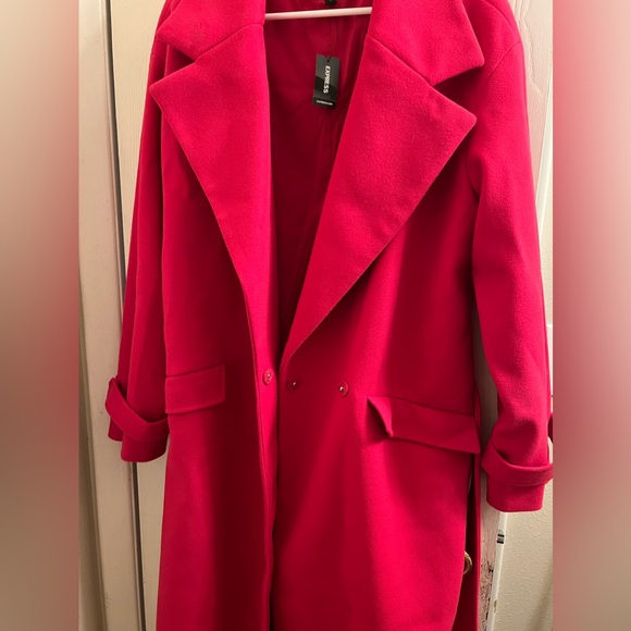 Express Large Pink Coat - Picture 2 of 4